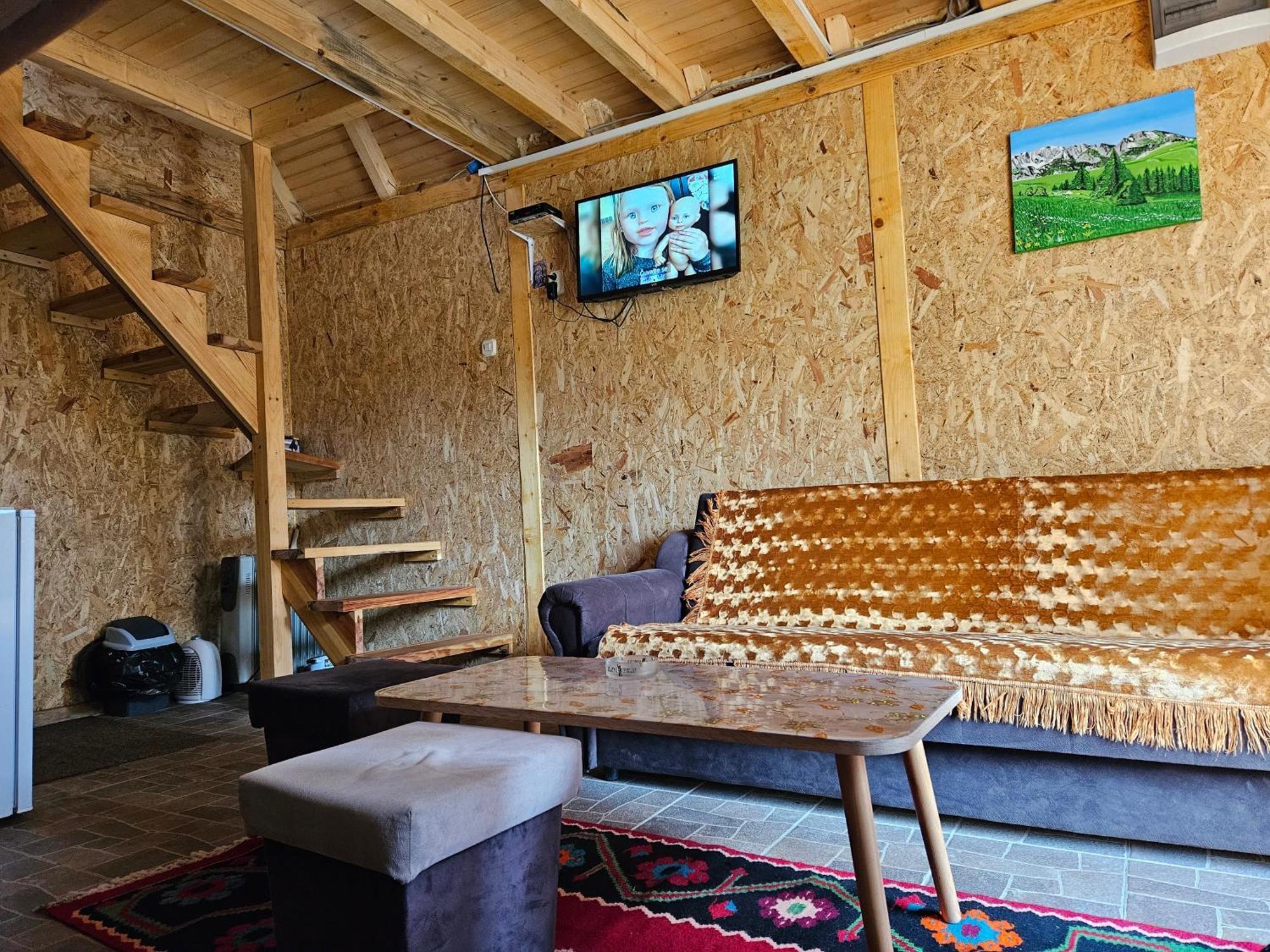 Camp Volujak Room photo